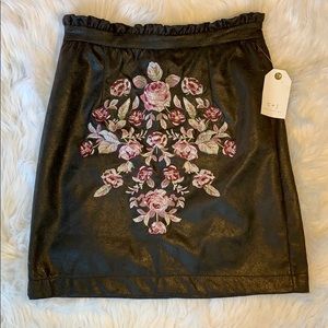 c+j collection Floral Skirt!